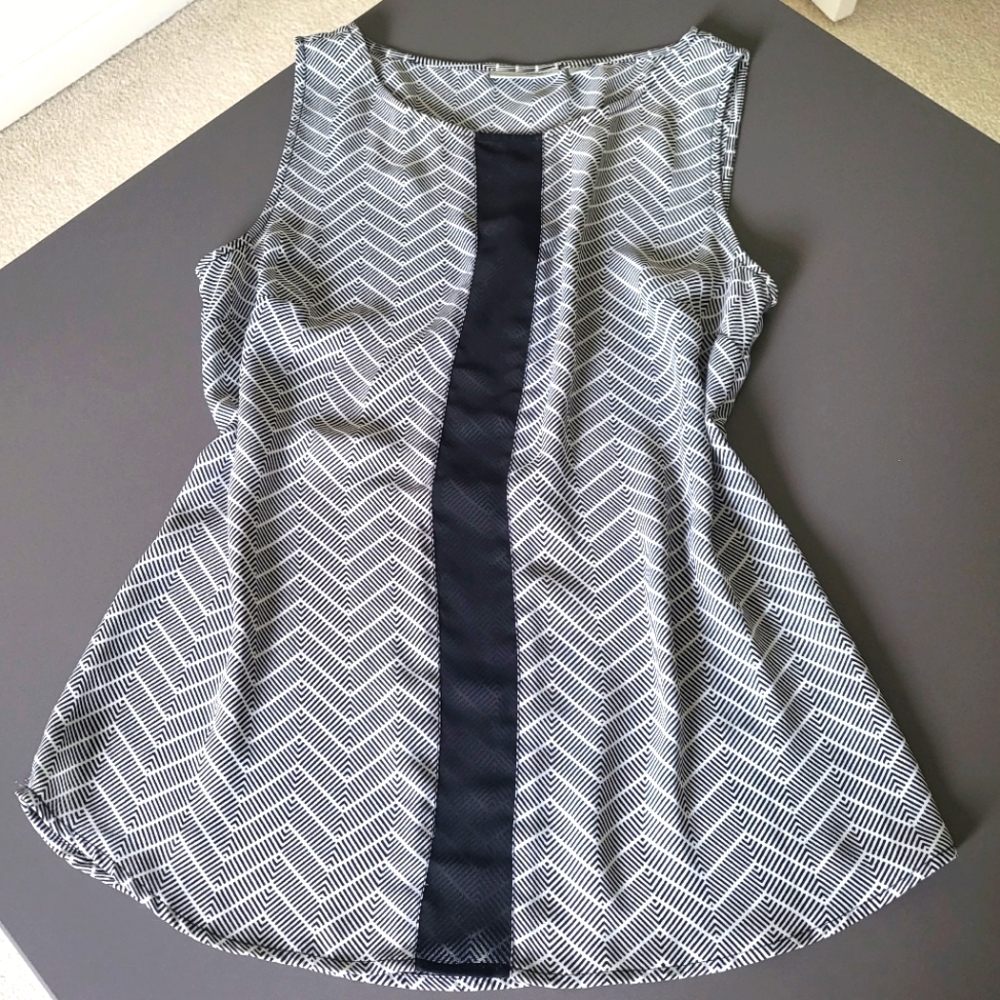 Halogen Geo Print Sleeveless Top Black/White XSP